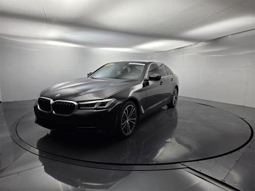 2022 BMW 530 i