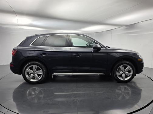 2019 Audi Q5 2.0T Premium Plus