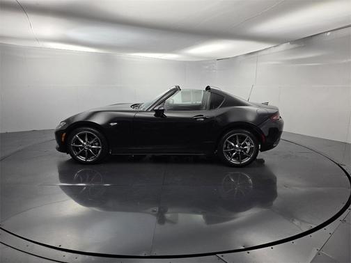 2022 Mazda MX-5 Miata RF Grand Touring
