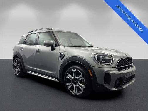 Silver 2023 MINI Countryman Cooper S