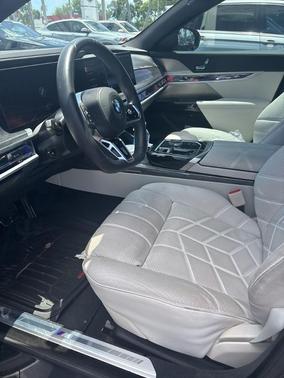 Black Sapphire Metallic 2023 BMW 740 i