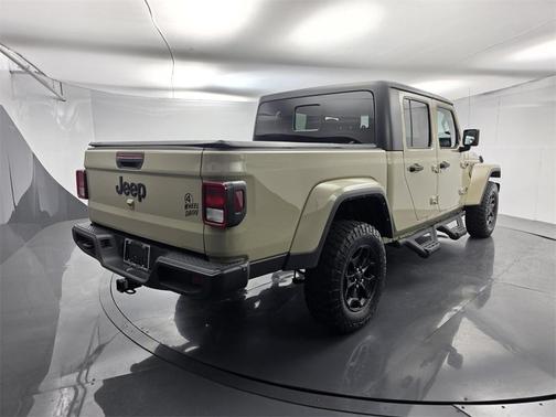 2022 Jeep Gladiator Sport