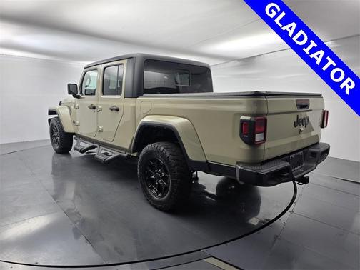 2022 Jeep Gladiator Sport