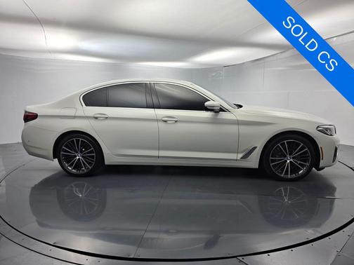 Alpine White 2021 BMW 540 i