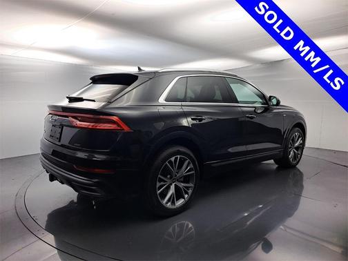 2023 Audi Q8 55 Premium Plus