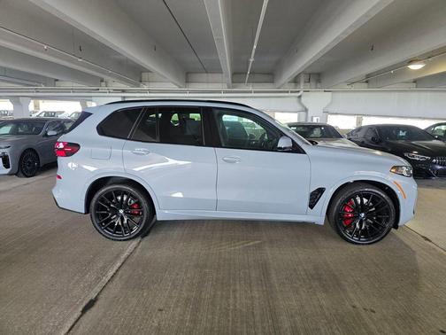 Gray Metallic 2026 BMW X5 sDrive40i