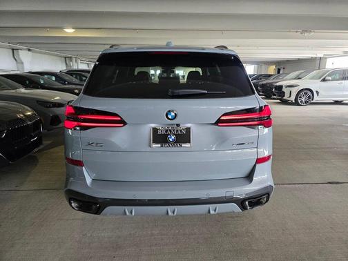 Gray Metallic 2026 BMW X5 sDrive40i