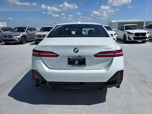 Mineral White Metallic 2027 BMW 530 i