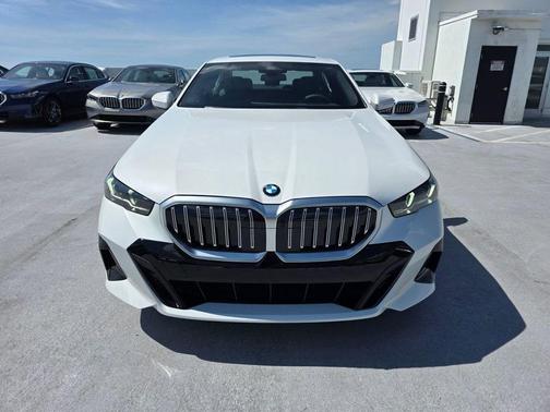 Mineral White Metallic 2027 BMW 530 i