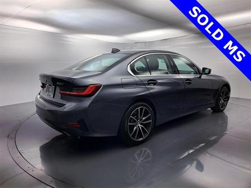 2022 BMW 330 i xDrive