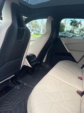 Alpine White 2024 BMW iX xDrive50