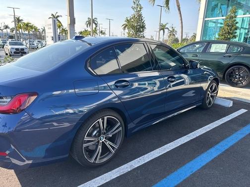 2023 BMW 330 i
