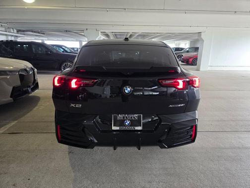 Black Sapphire Metallic 2026 BMW X2 xDrive28i