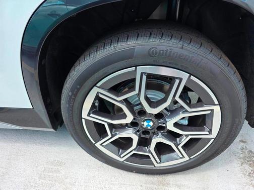 Alpine White 2026 BMW X1 xDrive28i