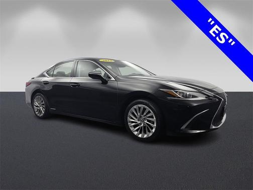 2019 Lexus ES 300h 