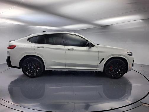 2023 BMW X4 M40i