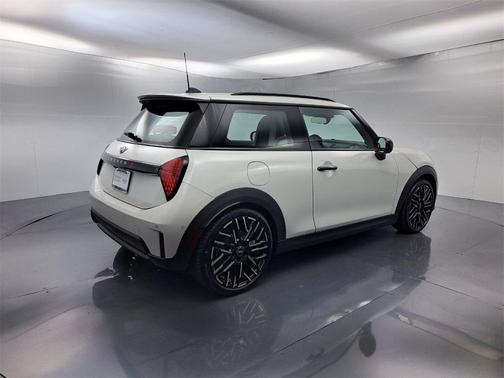 2025 MINI Hardtop SIGNATURE PLUS