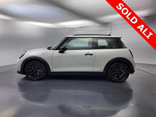 2025 MINI Hardtop SIGNATURE PLUS