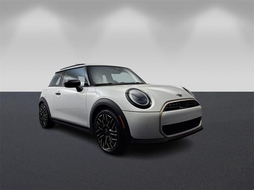 2025 MINI Hardtop SIGNATURE PLUS