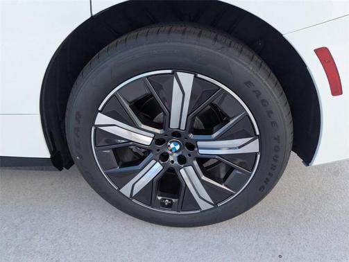 2026 BMW iX xDrive45