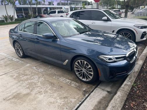 2023 BMW 530 i