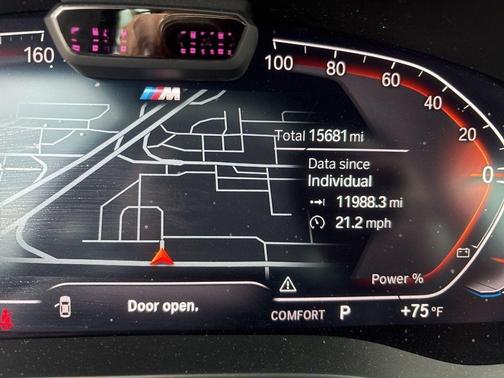 Aventurin Red Metallic 2023 BMW 540 i