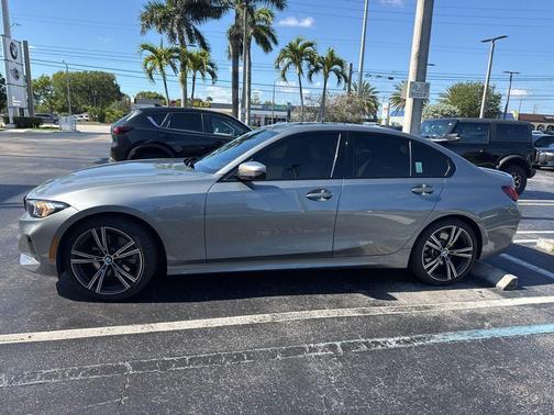 Skyscraper Gray Metallic 2023 BMW 330 i