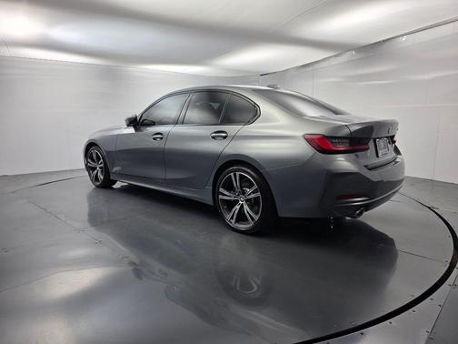 Skyscraper Gray Metallic 2023 BMW 330 i