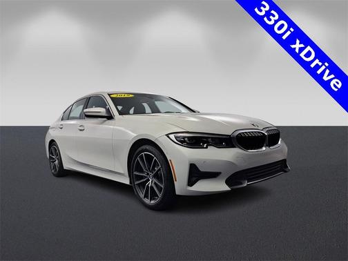 2019 BMW 330 i xDrive