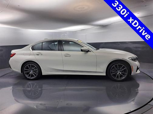 2019 BMW 330 i xDrive