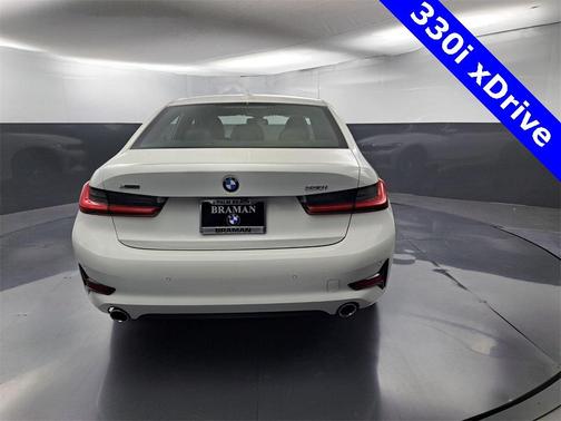 2019 BMW 330 i xDrive
