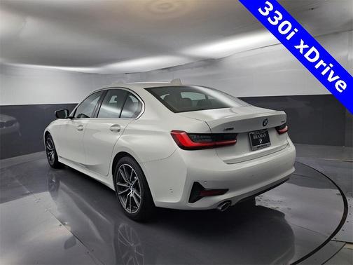 2019 BMW 330 i xDrive