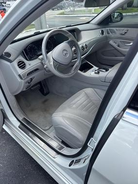 designo Diamond White Metallic 2017 Mercedes-Benz S-Class S 550