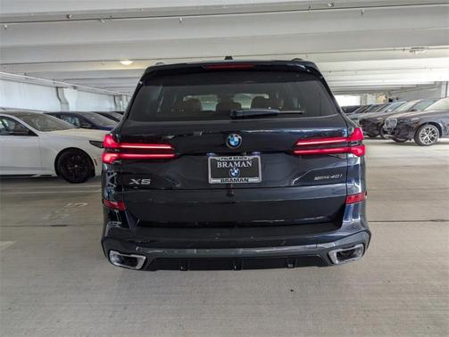 Carbon Black Metallic 2026 BMW X5 sDrive40i