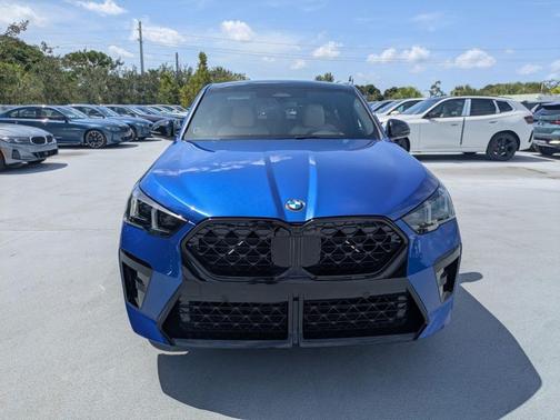 Portimao Blue Metallic 2026 BMW X2 xDrive28i