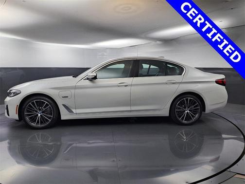 2022 BMW 530e 530e