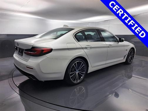 2022 BMW 530e 530e