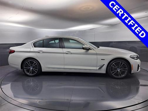 2022 BMW 530e 530e