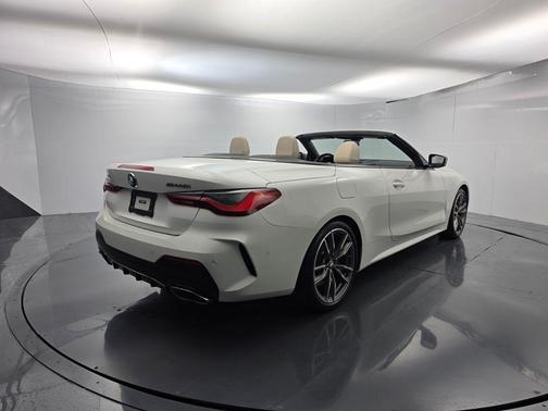 Alpine White 2022 BMW M440 i xDrive