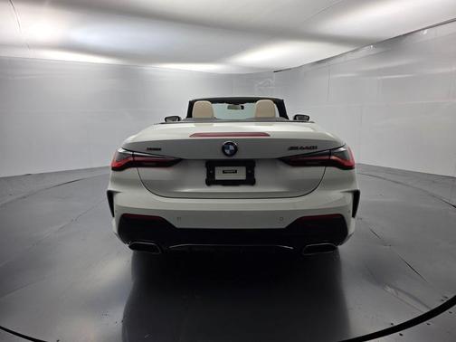 Alpine White 2022 BMW M440 i xDrive