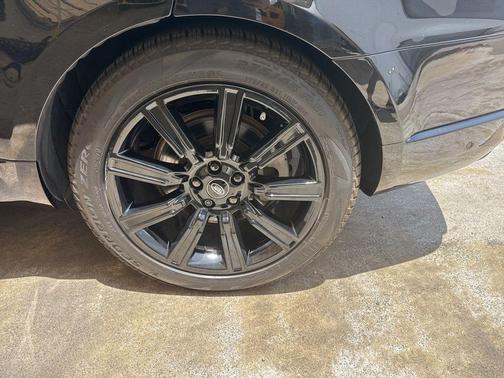 Santorini Black 2022 Land Rover Range Rover Sport HSE Silver Edition MHEV