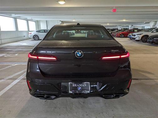 2026 BMW 760 760i xDrive