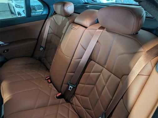 2026 BMW 760 760i xDrive