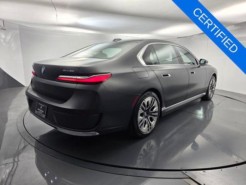 Deep Gray 2023 BMW i7 xDrive60