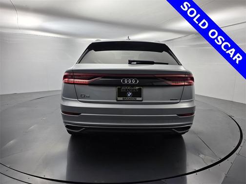 2022 Audi Q8 55 Premium Plus