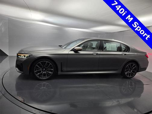 2021 BMW 740 i