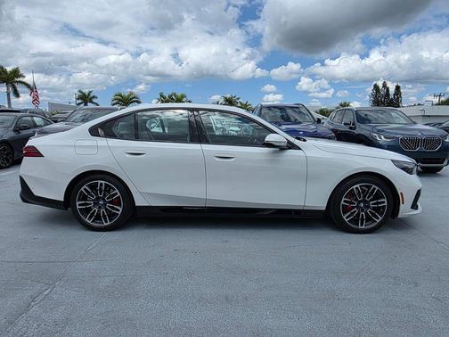 Alpine White 2027 BMW 530 i