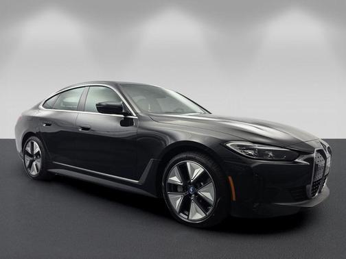 Black Sapphire Metallic 2023 BMW i4 Gran Coupe eDrive40