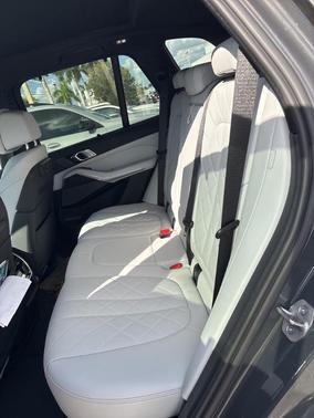 2023 BMW X5 M50i