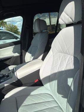 2023 BMW X5 M50i